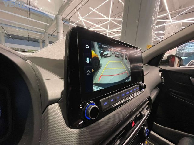 HYUNDAI Kona usata, con USB