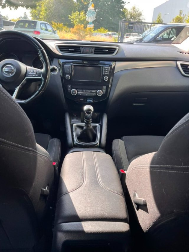 NISSAN Qashqai usata, con Autoradio