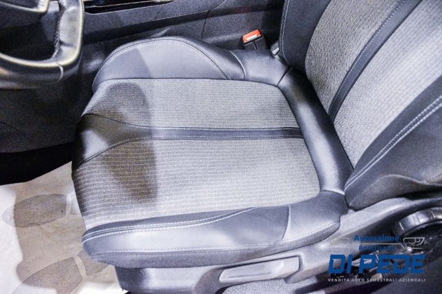 PEUGEOT 3008 usata, con Volante multifunzione