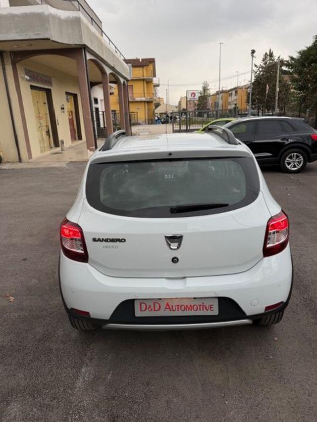 DACIA Sandero usata, con Autoradio