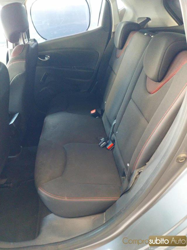 RENAULT Clio usata, con Specchietti laterali elettrici
