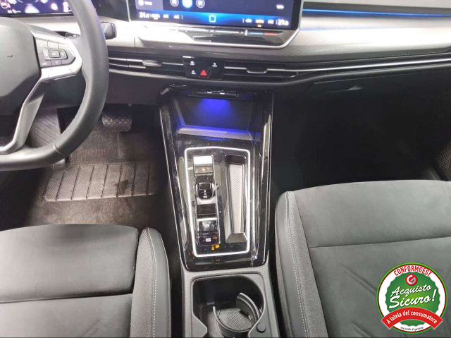 VOLKSWAGEN Golf usata, con Boardcomputer