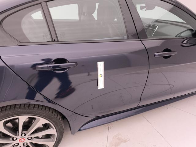 JAGUAR XE usata, con Sensore di luce
