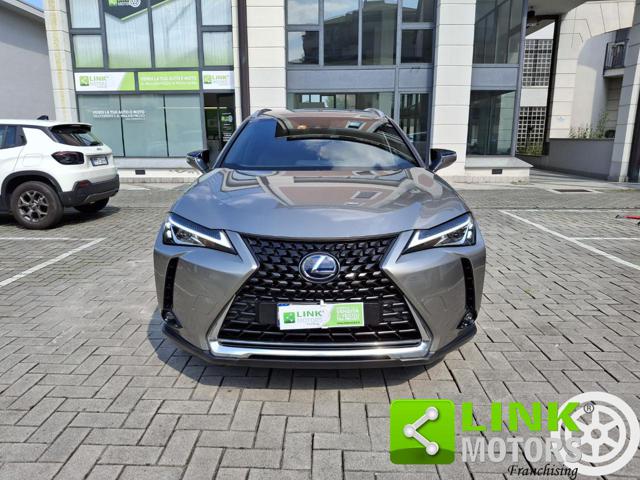 LEXUS UX 250h usata, con Airbag
