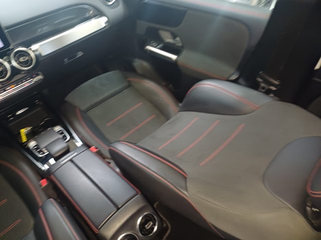 MERCEDES-BENZ GLB 200 usata, con Autoradio digitale