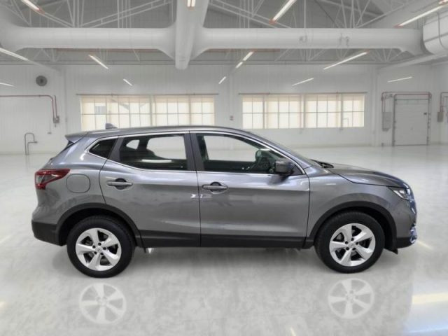 NISSAN Qashqai usata, con Autoradio
