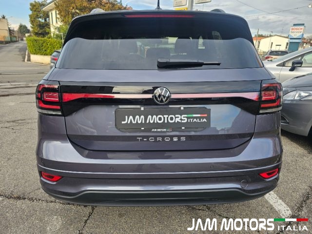 VOLKSWAGEN T-Cross usata, con Autoradio