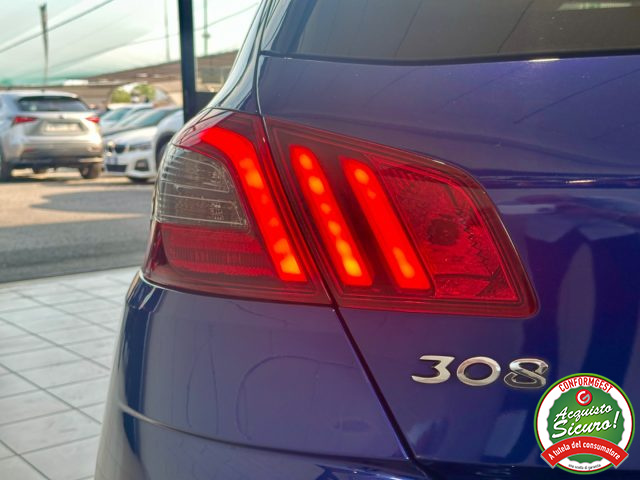 PEUGEOT 308 usata, con Autoradio