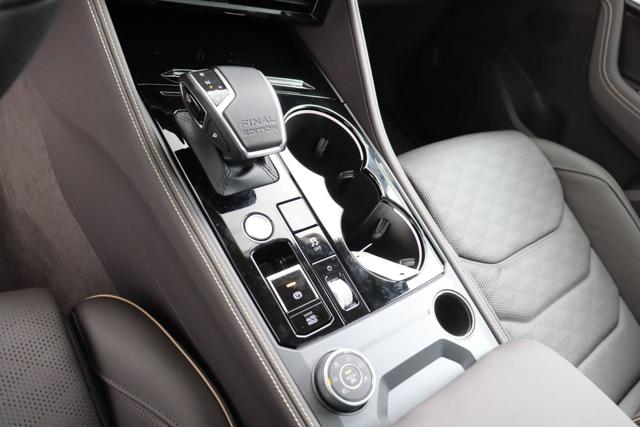 VOLKSWAGEN Touareg usata, con Airbag