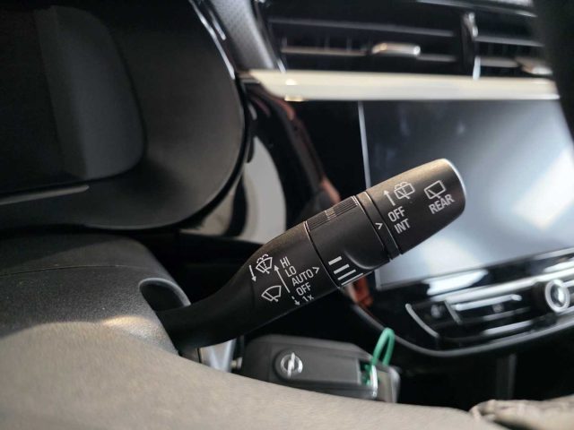 OPEL Corsa usata, con Sensori di parcheggio posteriori