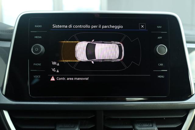 VOLKSWAGEN T-Roc usata, con Luci diurne LED