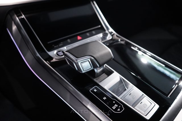 AUDI Q8 usata, con ESP