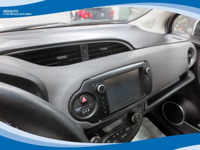 TOYOTA Yaris usata, con Alzacristalli elettrici