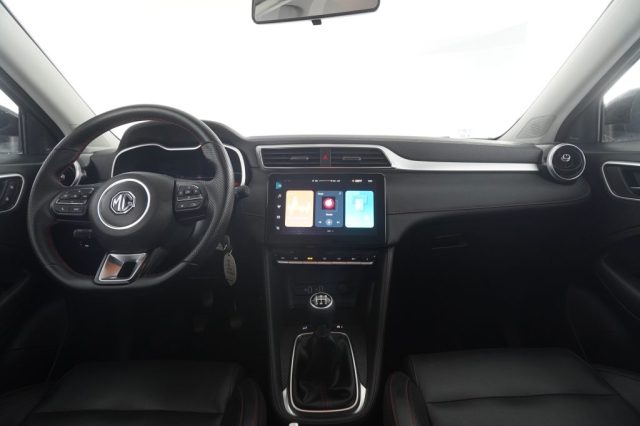 MG ZS usata 10