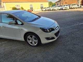 OPEL Astra usata, con Cruise Control