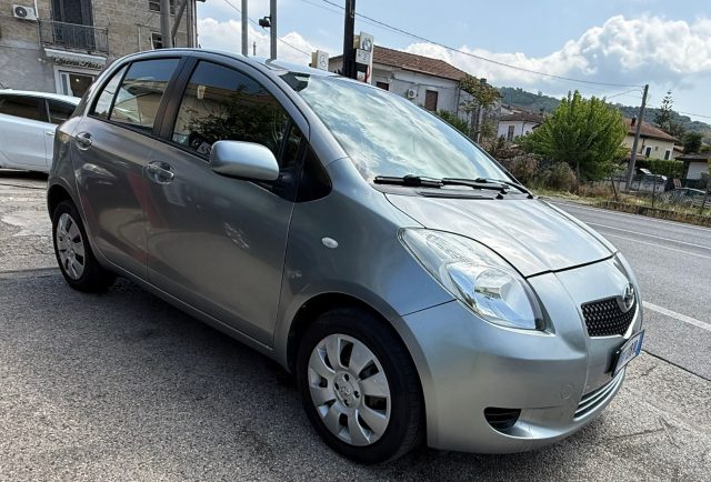 TOYOTA Yaris usata, con ABS