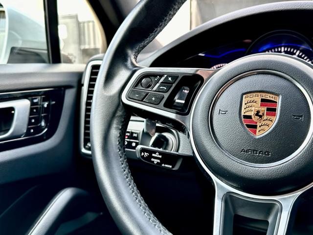PORSCHE Cayenne usata, con Park Distance Control