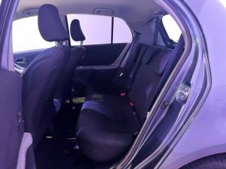 TOYOTA Yaris usata 4