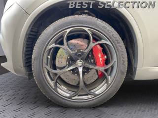 ALFA ROMEO Stelvio usata, con Alzacristalli elettrici
