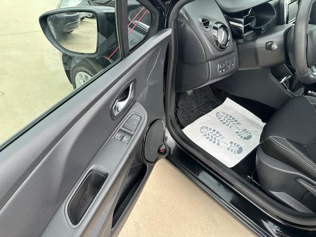 RENAULT Clio usata, con USB