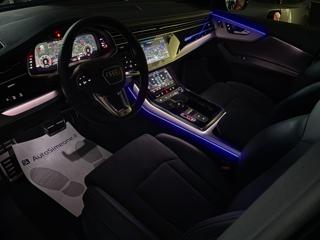 AUDI Q8 usata, con Volante in pelle