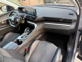 PEUGEOT 3008 usata, con Volante in pelle