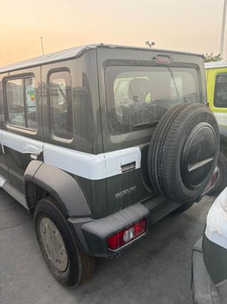 SUZUKI Jimny usata, con Alzacristalli elettrici
