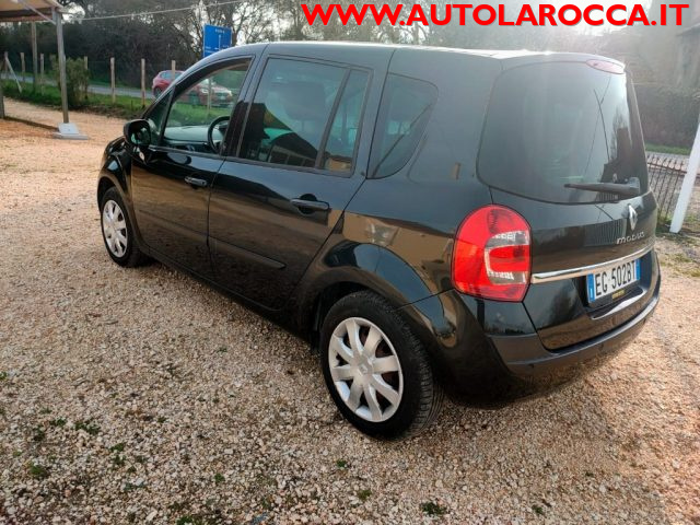 RENAULT Grand Modus usata, con Fendinebbia
