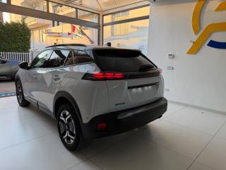 PEUGEOT 2008 usata, con Sistema di navigazione