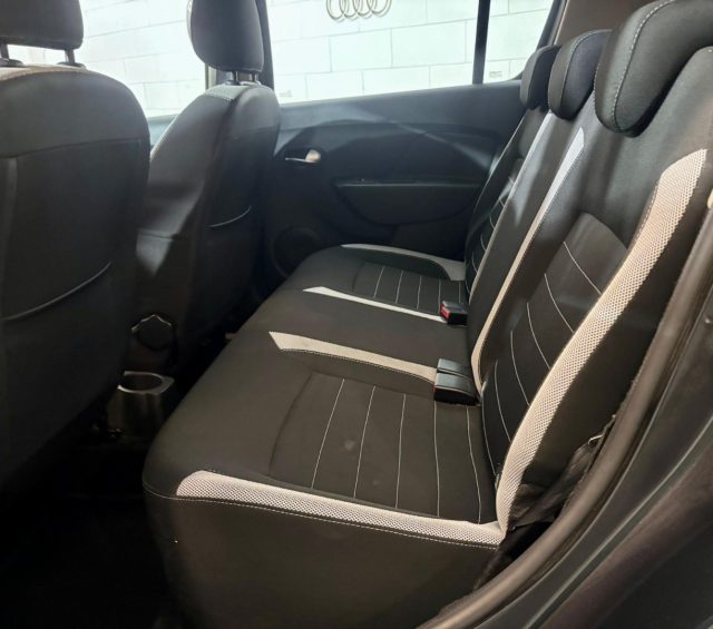 DACIA Sandero usata, con Specchietti laterali elettrici