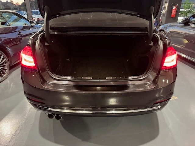 BMW 320 usata, con USB