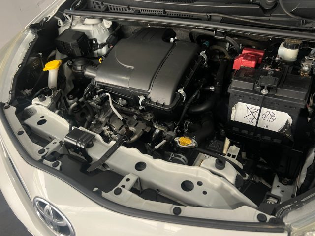 TOYOTA Yaris usata, con ESP