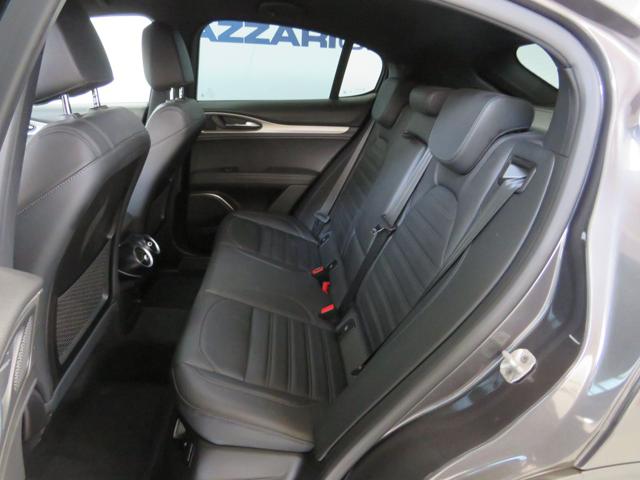 ALFA ROMEO Stelvio usata, con Controllo automatico clima