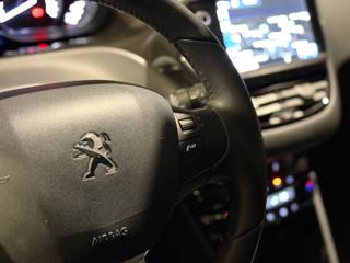 PEUGEOT 208 usata, con Sedile posteriore sdoppiato