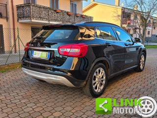MERCEDES-BENZ GLA 200 usata, con Pneumatici estivi