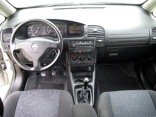 OPEL Zafira usata, con Chiusura centralizzata