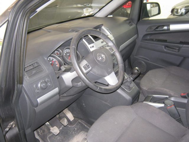 OPEL Zafira usata, con Alzacristalli elettrici