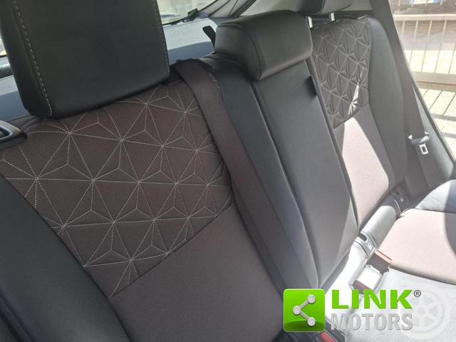 TOYOTA Yaris Cross usata, con Specchietti laterali elettrici