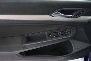 VOLKSWAGEN Golf usata, con Sensori di parcheggio anteriori