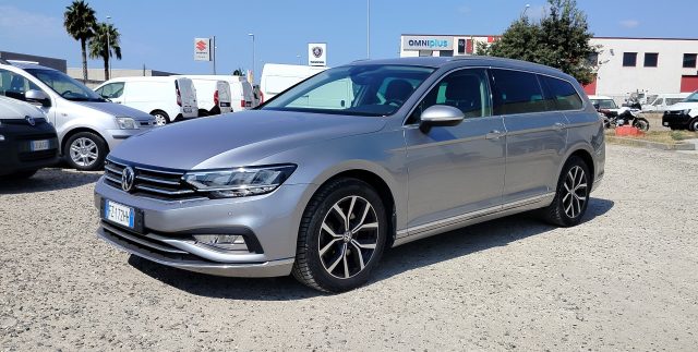 VOLKSWAGEN Passat Variant usata, con Boardcomputer