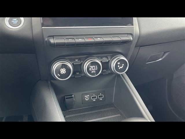 RENAULT Captur usata, con Controllo automatico clima