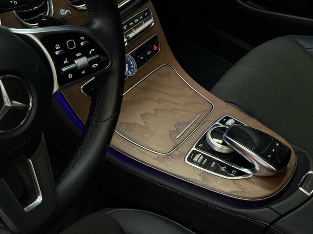 MERCEDES-BENZ E 220 usata, con Controllo trazione