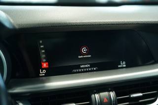 ALFA ROMEO Stelvio usata, con Sedili sportivi