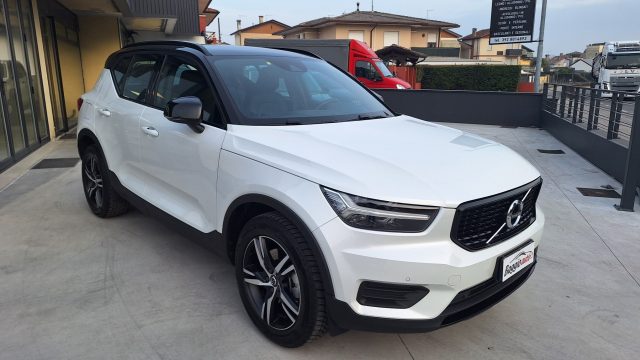 VOLVO XC40 usata, con Autoradio