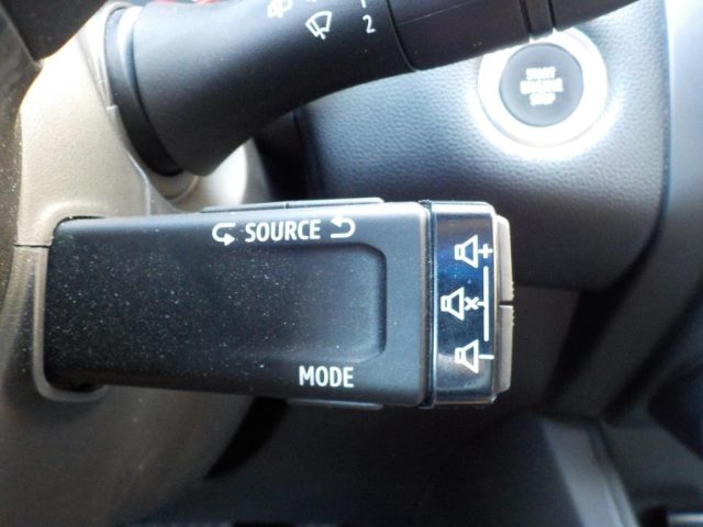 RENAULT Captur usata, con Specchietti laterali elettrici
