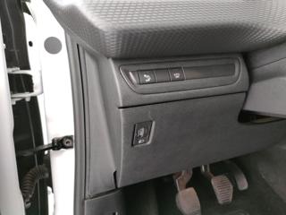 PEUGEOT 2008 usata, con Boardcomputer