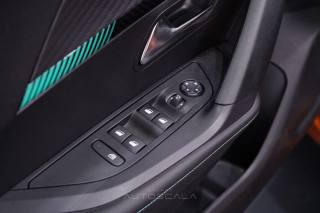 PEUGEOT 2008 usata, con Controllo automatico clima