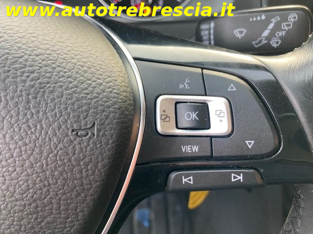 VOLKSWAGEN Golf Variant usata, con USB