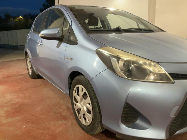 TOYOTA Yaris usata, con Alzacristalli elettrici
