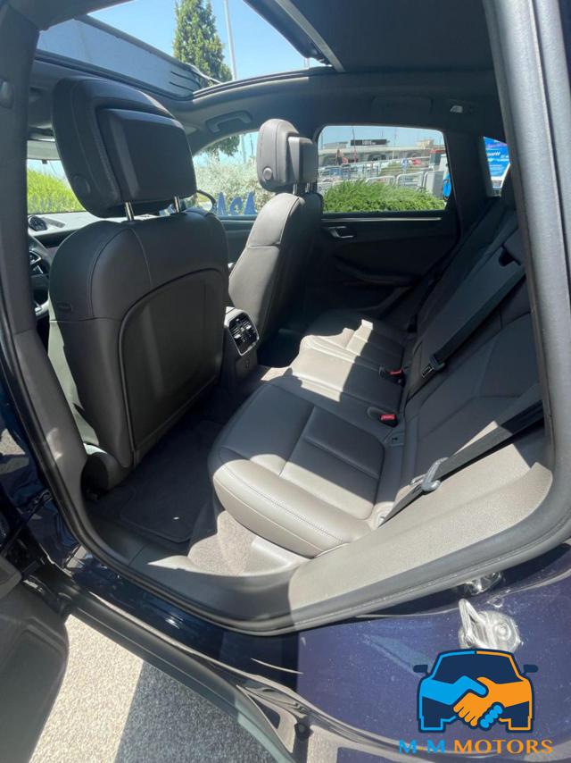 PORSCHE Macan usata, con Airbag testa